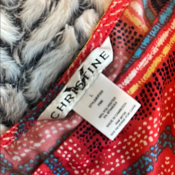 Chevron Patterned Dress - Picture 3 of 3